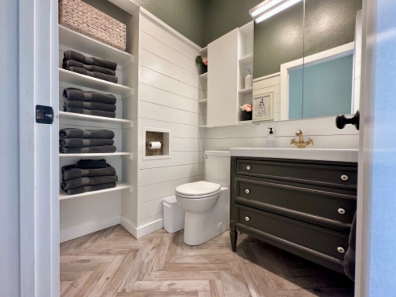 Building Photo - 13281 W 65th Ave