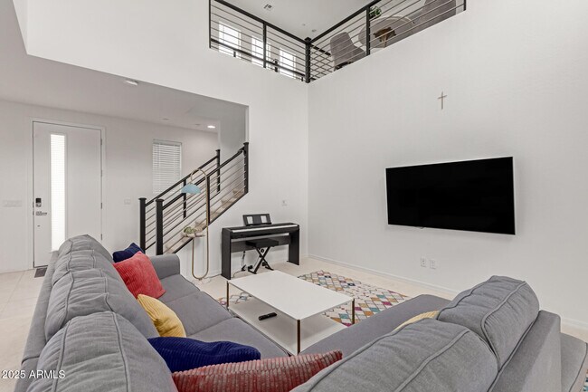 Building Photo - 1685 S Wallrade Ln