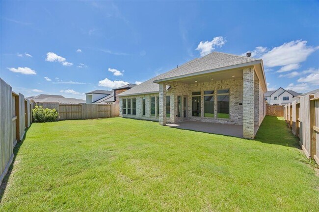 Building Photo - 26310 Meadow Bliss Wy