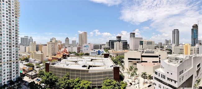 Building Photo - 234 NE 3rd St