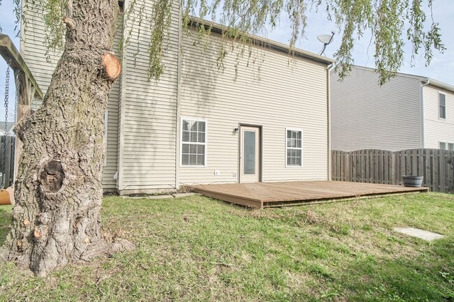 Building Photo - 3 BD/2.5 BA in Fishers!