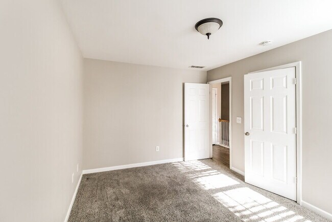 Building Photo - 2680 Freemont St