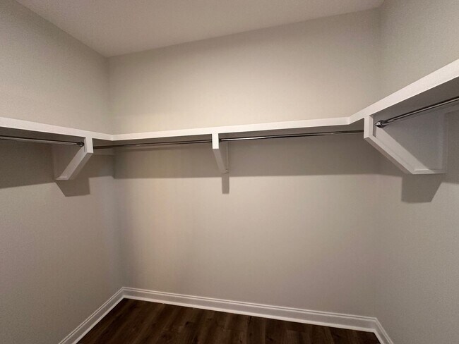 Building Photo - 2024-Built Beautiful 4-Bedroom and 3.5 Bat...