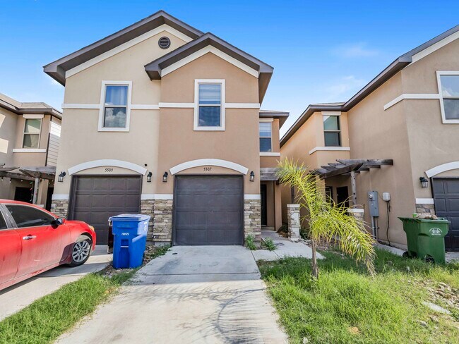 Primary Photo - 5507 Montevista Dr