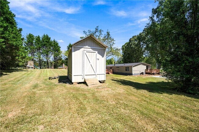 Building Photo - 8155 Knight Ln