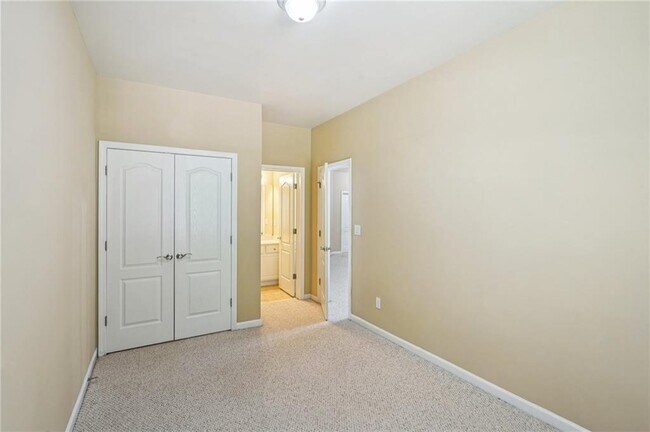 Building Photo - 2548 Gadsen Walk NW
