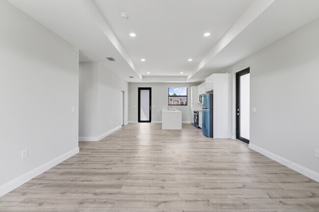 Building Photo - 1056 Fayette Ave