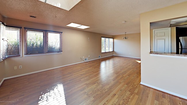 Building Photo - 121 Brandywine Ct