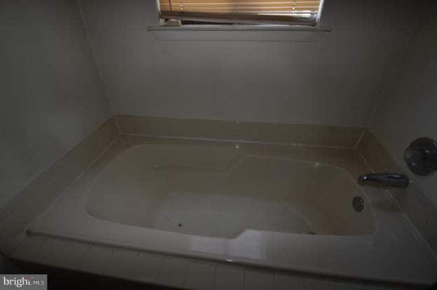 Building Photo - 2217A Durham Ct