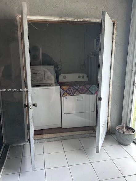 Building Photo - 471 NE 210th Cir Terrace