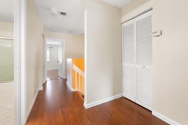 Building Photo - 4708 NW 115th Terrace