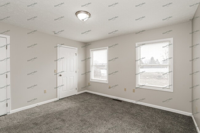 Building Photo - 10766 Pippin Rd