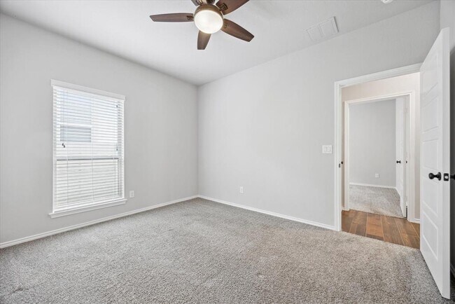 Building Photo - 109 Gabriel Point Ln