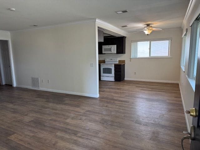 Building Photo - 1586 Border Ave