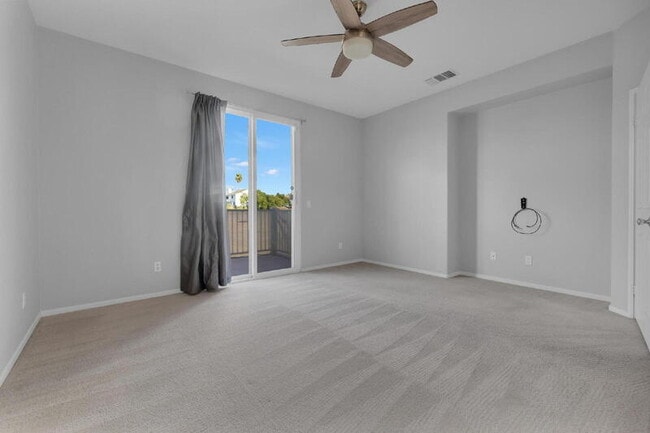 Building Photo - 1423 Caminito Garibay