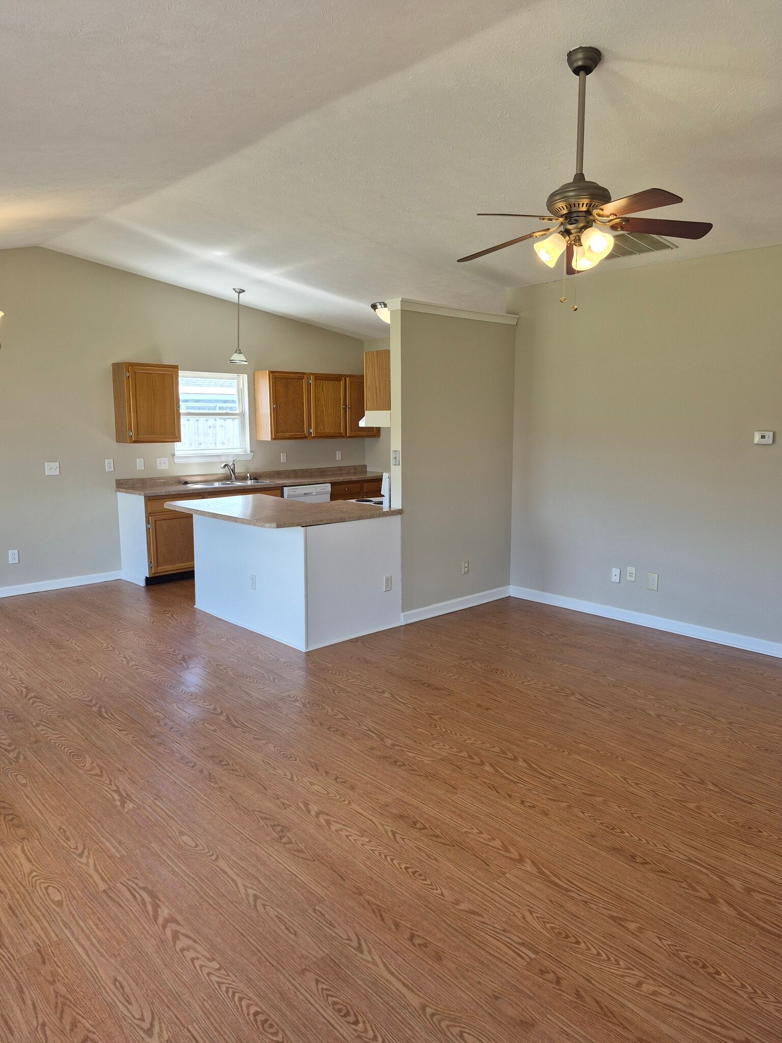 Building Photo - 3333 Trafalgar Ct