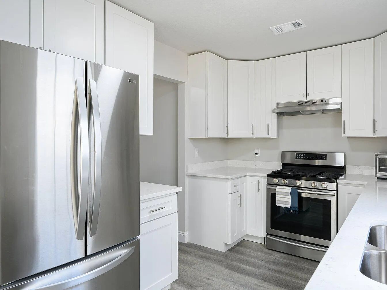 Building Photo - 1053 Emerald Ln