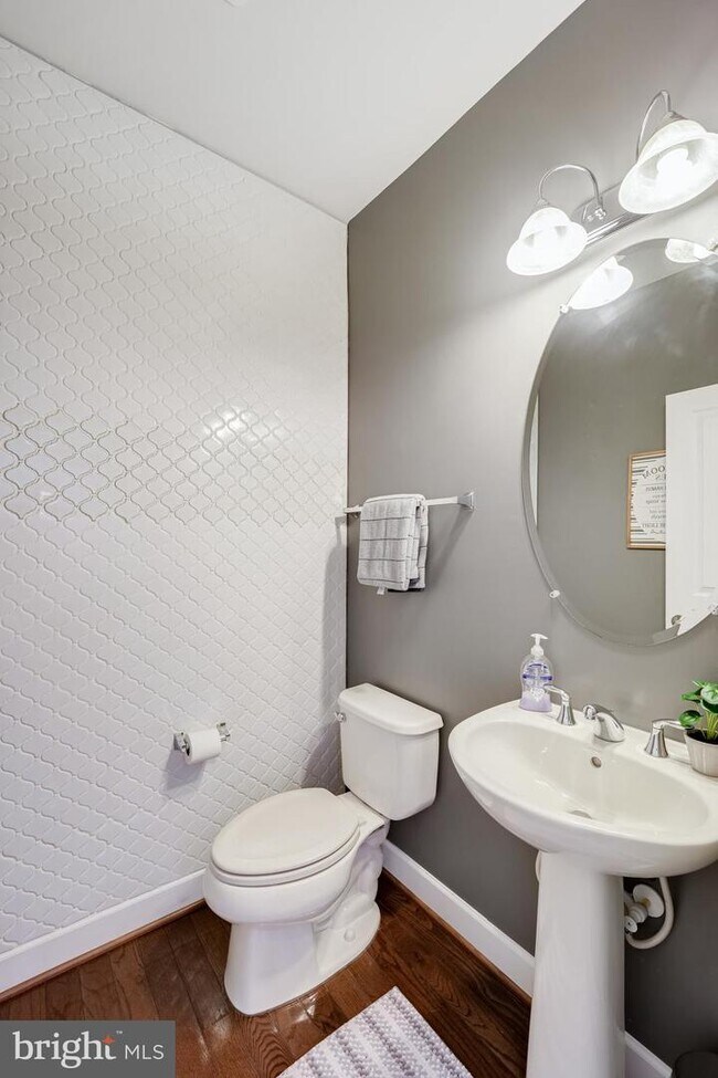 Building Photo - 6262 Summit Point Ct