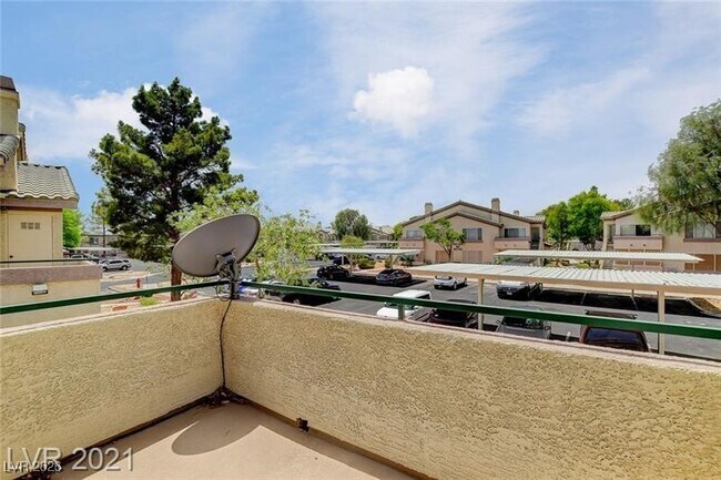 Building Photo - 5710 E Tropicana Ave