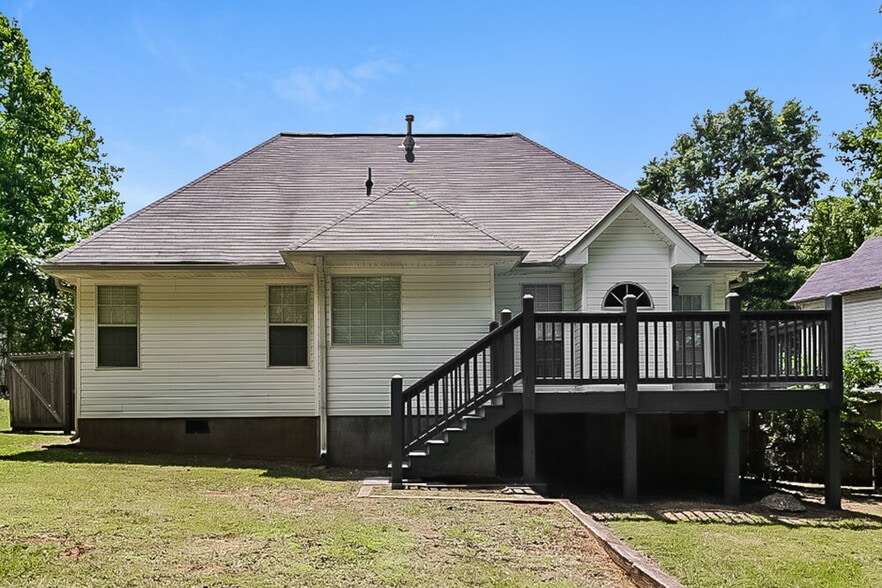 Building Photo - 388 Jasmine Dr