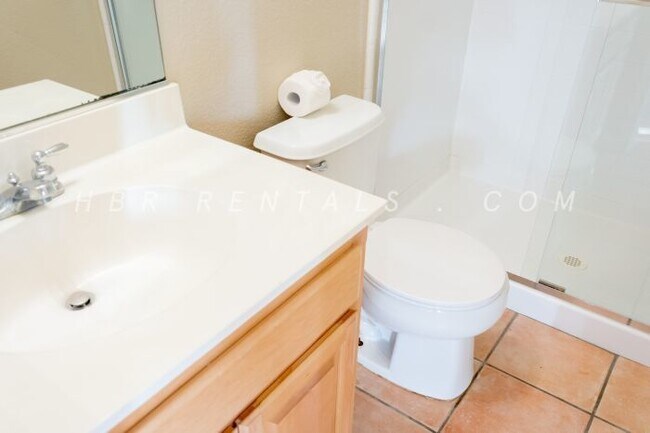 Building Photo - 1224 Crossroads Dr