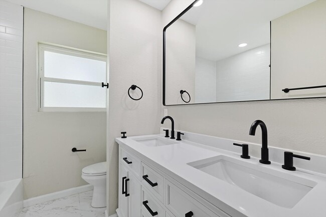 Building Photo - 3434 Jubilee Trl