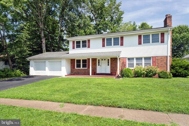 Primary Photo - 4 Malvern Ct