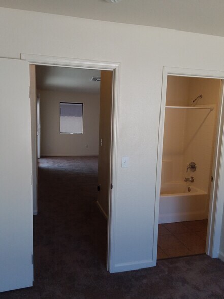 Building Photo - 2214 Sacred Mountain Ct