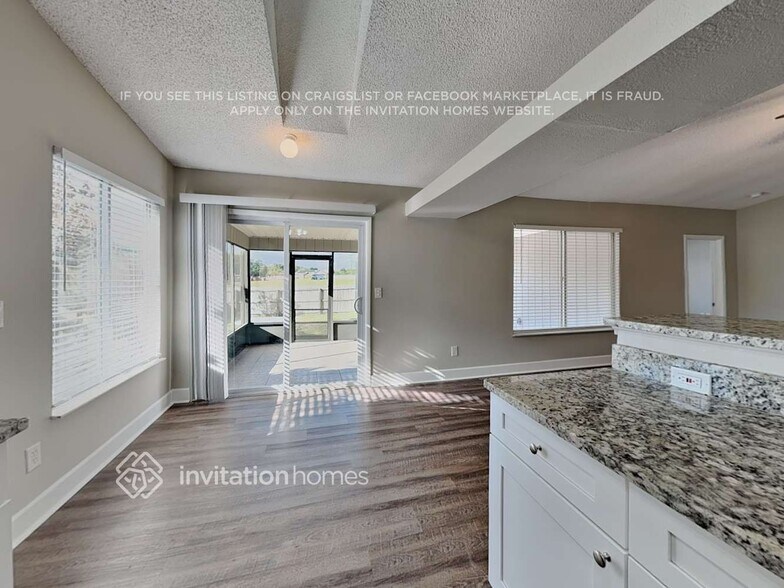 Building Photo - 6856 Moorhen Cir