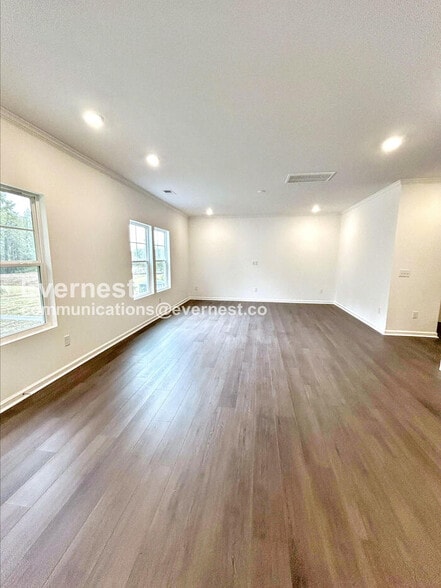 Building Photo - 627 Roy Adams Rd