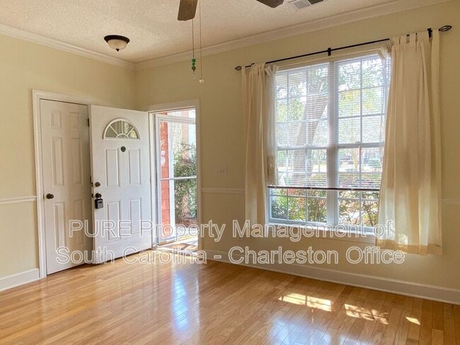 Building Photo - 1512 Asarina Ln