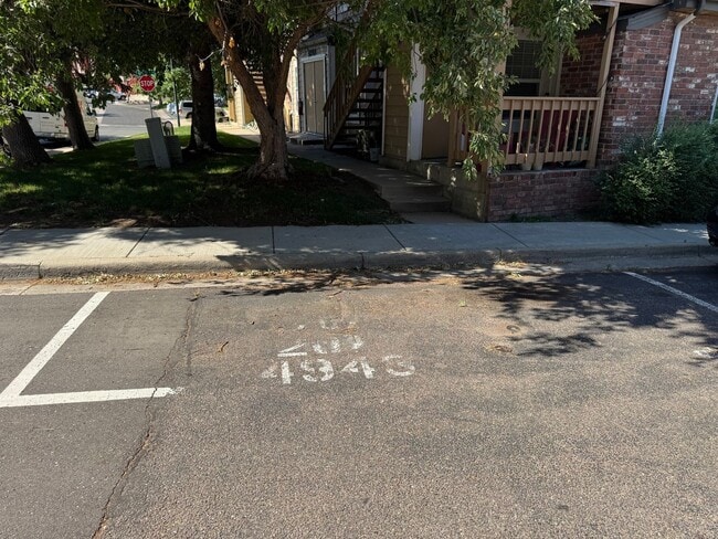 Building Photo - 4943 S Carson St