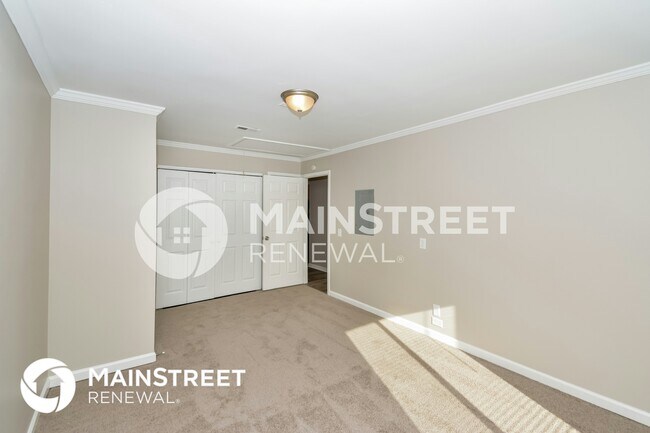 Building Photo - 862 Lavergne Ln