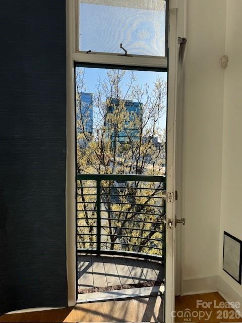 Building Photo - 115 E Park Ave