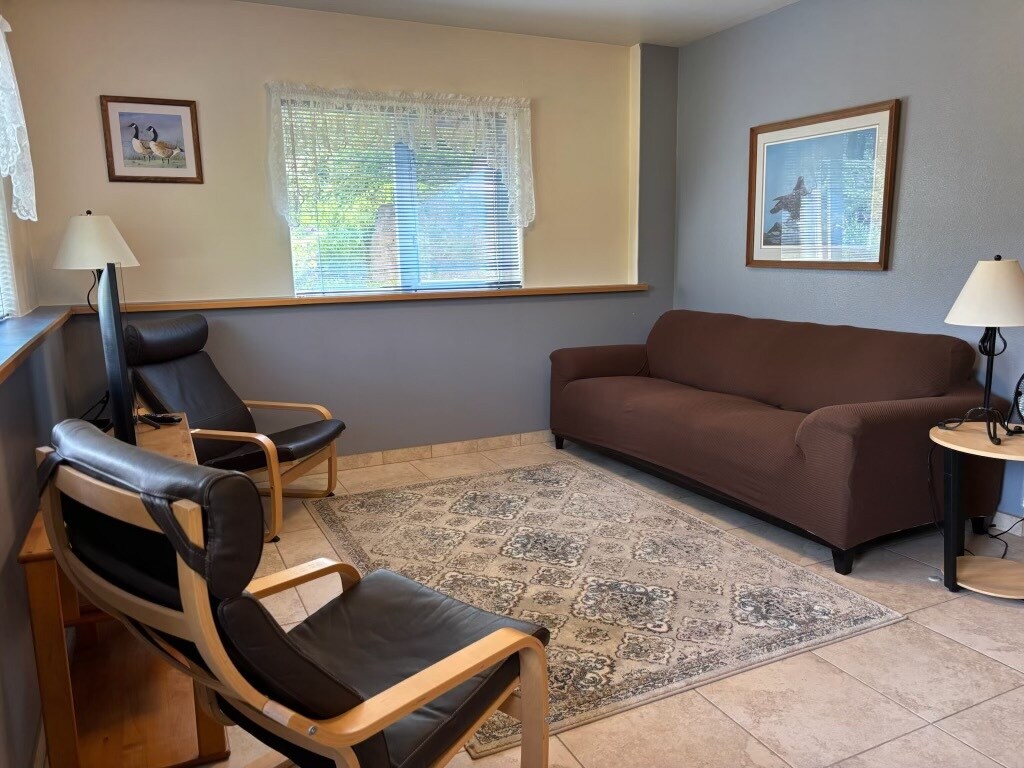 Building Photo - 108 Wilderness Dr