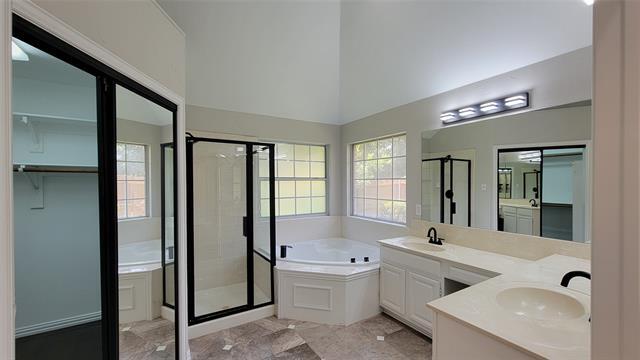 Building Photo - 9726 Windy Hollow Dr