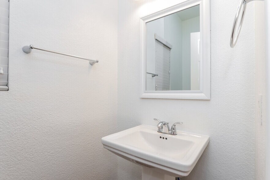 Building Photo - 1468 Little Spring Ct