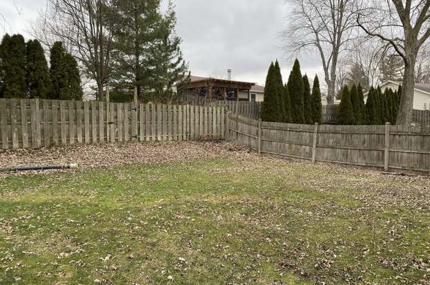 Building Photo - 115 Meadowbrook Ln