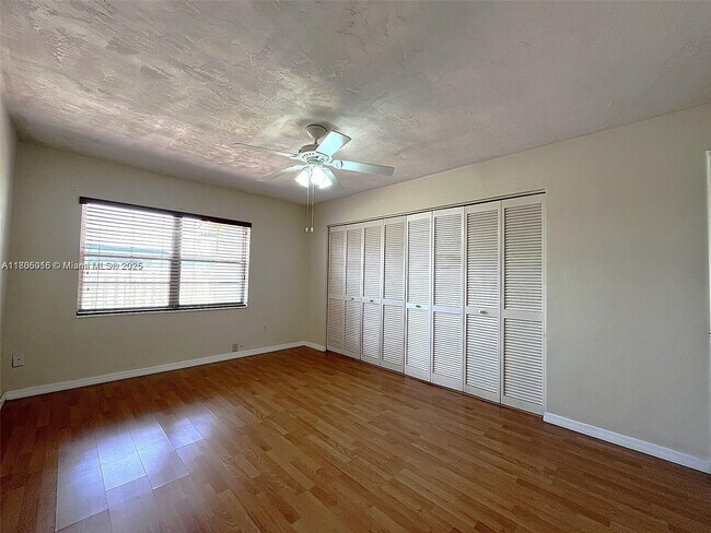 Building Photo - 11020 SW 124th Ct