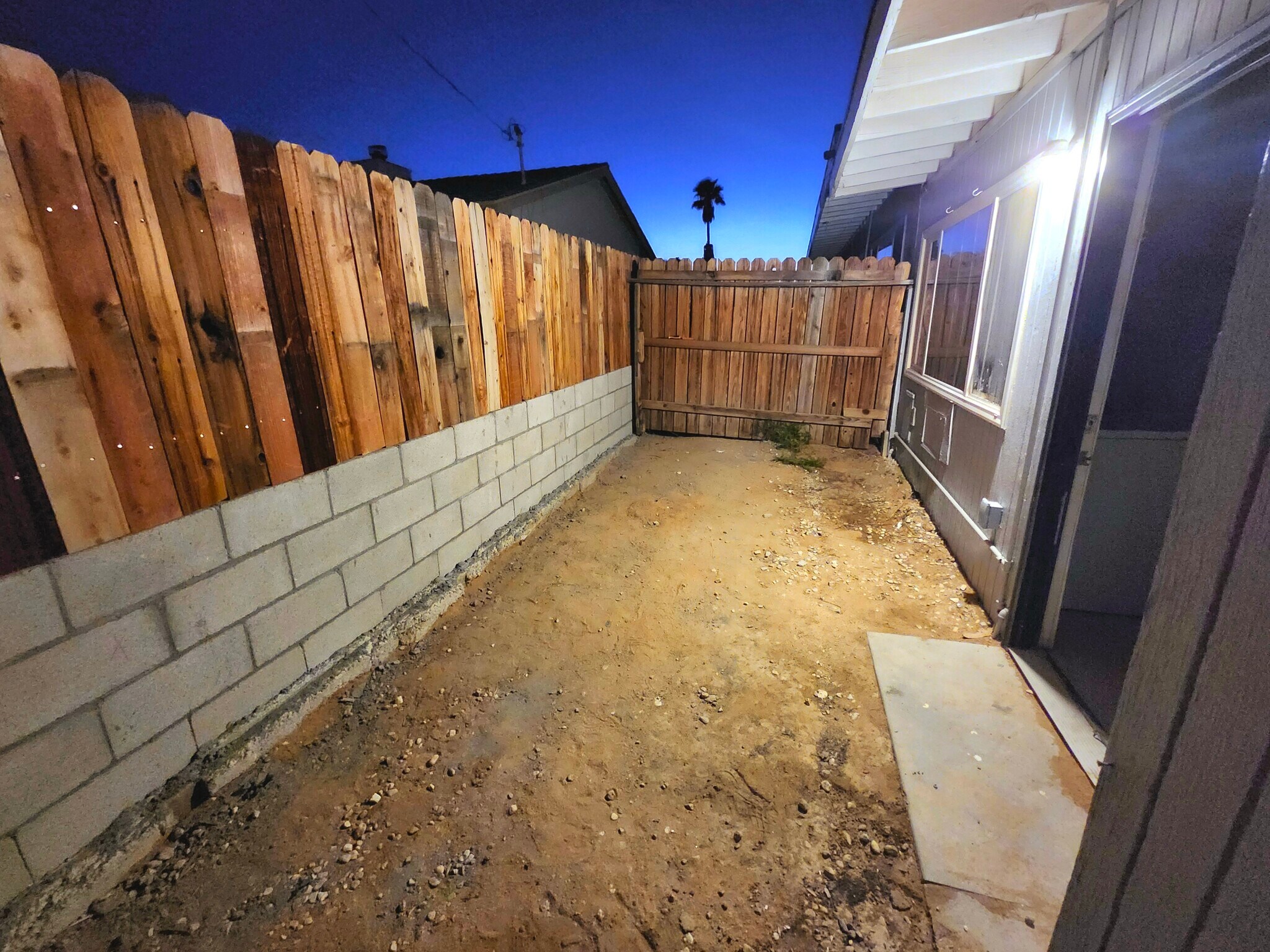 Building Photo - 5527 Baileya Ave