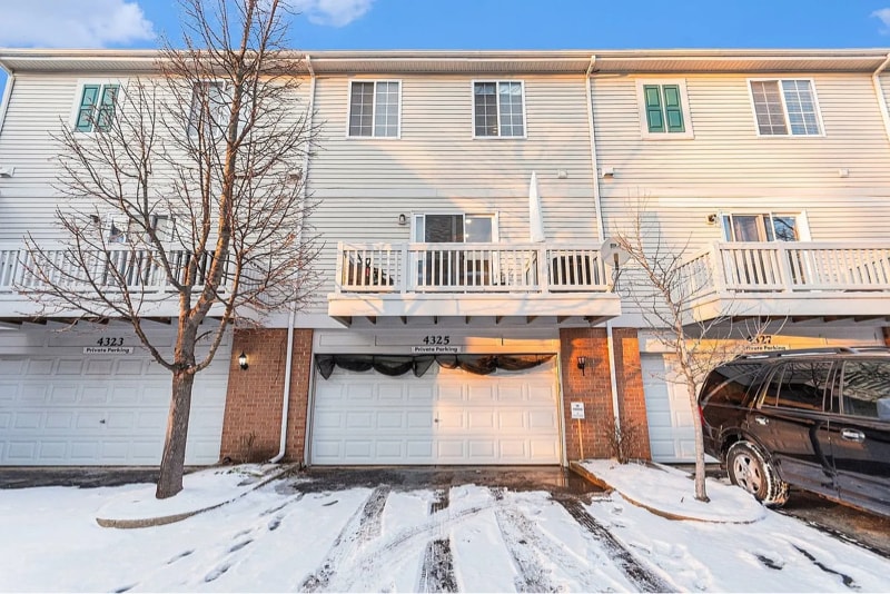 Building Photo - 4325 Savoy Ln