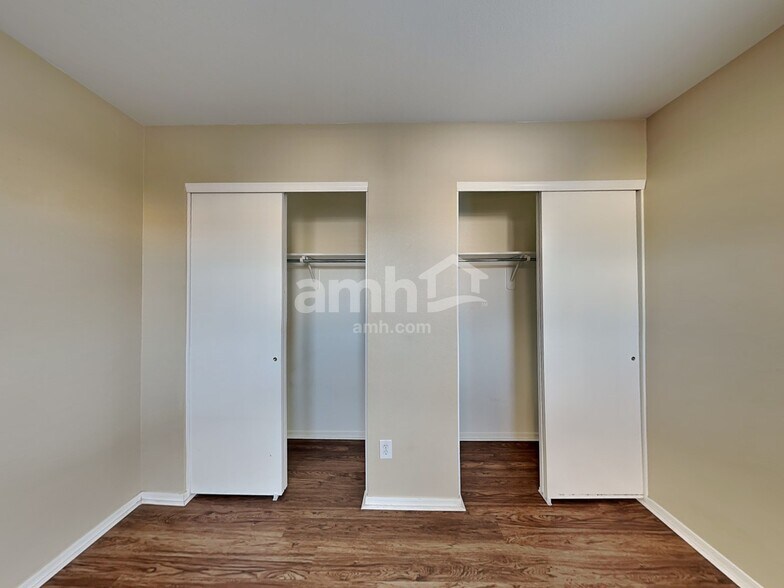 Building Photo - 6769 S Aquiline Dr