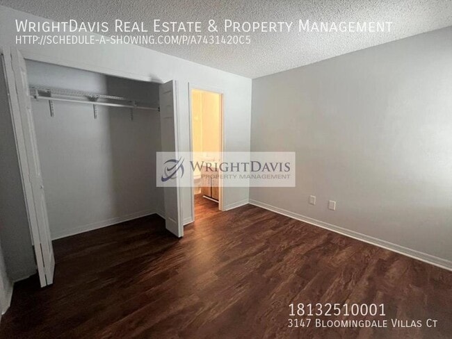 Building Photo - 3147 Bloomingdale Villas Ct
