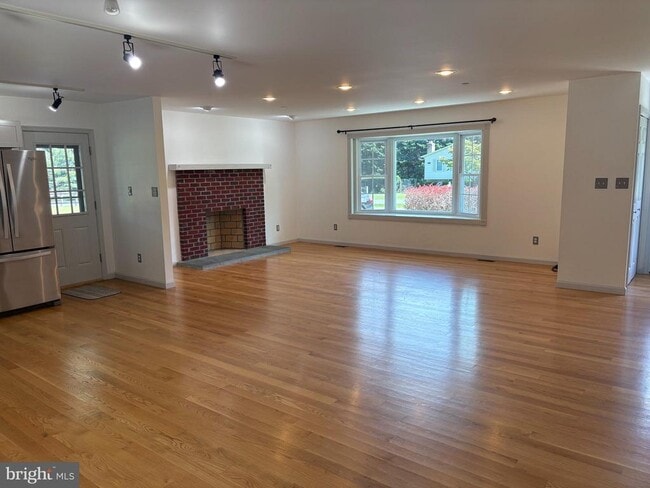 Building Photo - 4428 Highboro Dr