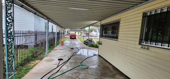 Building Photo - 4612 Hain St