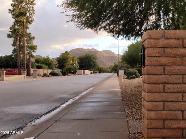 Building Photo - 11236 North 42nd Pl