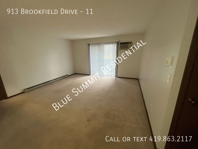 Building Photo - 2 bed, 1 bath apartment