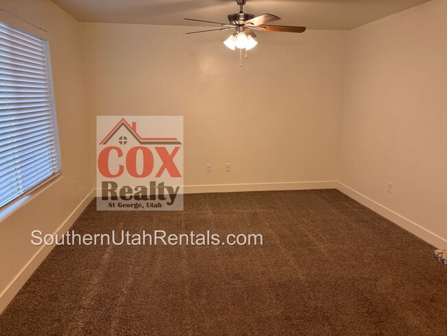 Building Photo - Wonderful Desert Canyon 4 bed | 2.5 bath |...