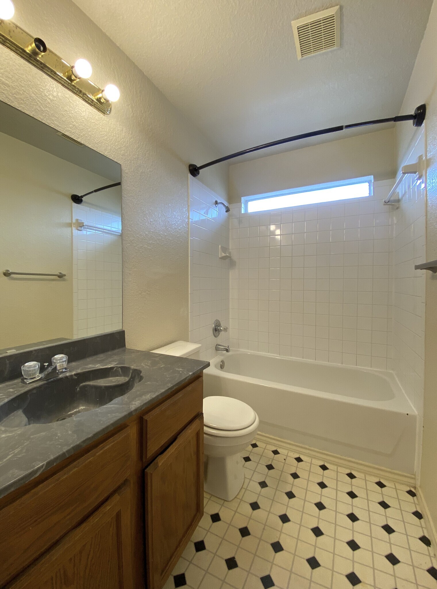 Building Photo - 2801 Cantabrian Dr