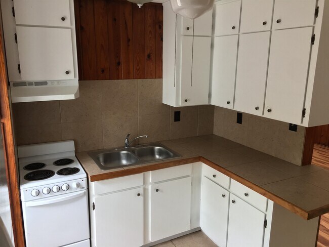 Building Photo - 197 Covino Ave